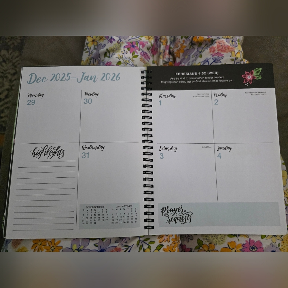 Prayer Journal For Women 2026 Planner - Picture 8 of 16